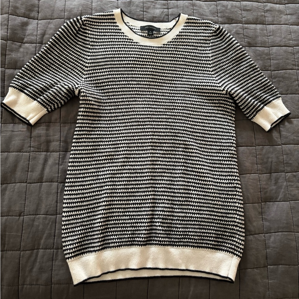 Ann Taylor Mod Black and White Striped Knit
